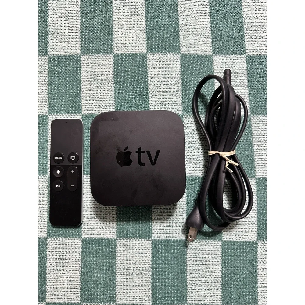 Apple TV (4th Generation) HD Media Streamer -- A1625 With Remote Fast Shipping
